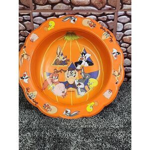 Vintage 1996 Looney Tunes Trick or Treat Plastic Candy Bowl A98